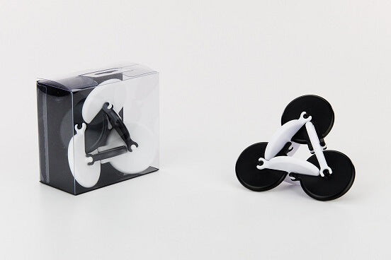 OSM Toys - Black / White - draaibare anti stress sculptuur