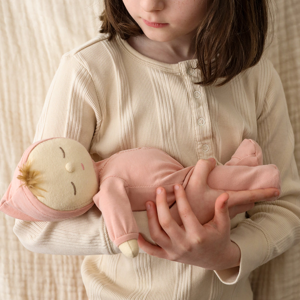 Dinkum Dolls - Dozy Dinkums knuffelpop Moppet rose