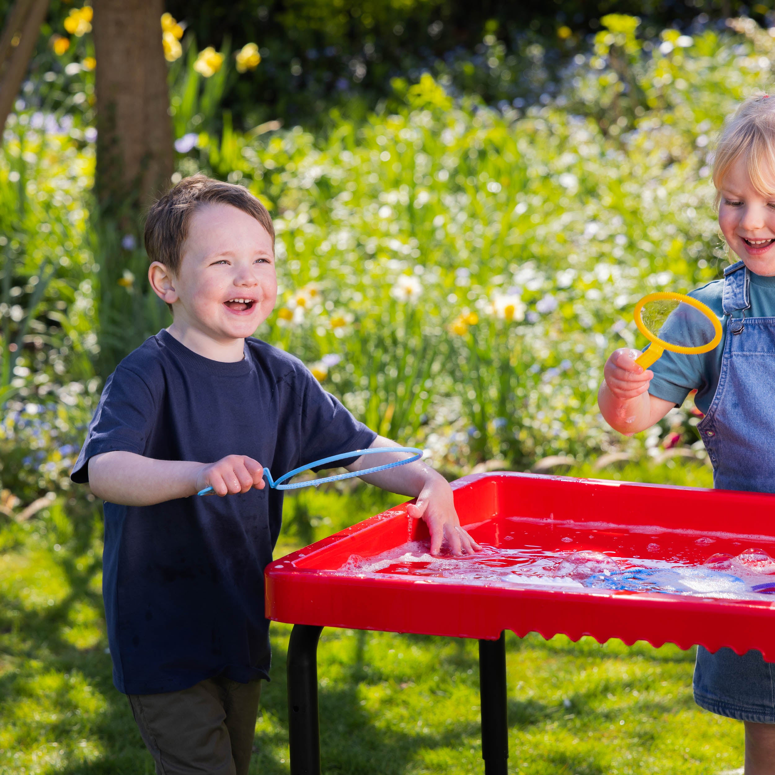 Toyrific - Playhouse PlayTray (95cm) Set - Speeltafel rood + Verstelbaar onderstel
