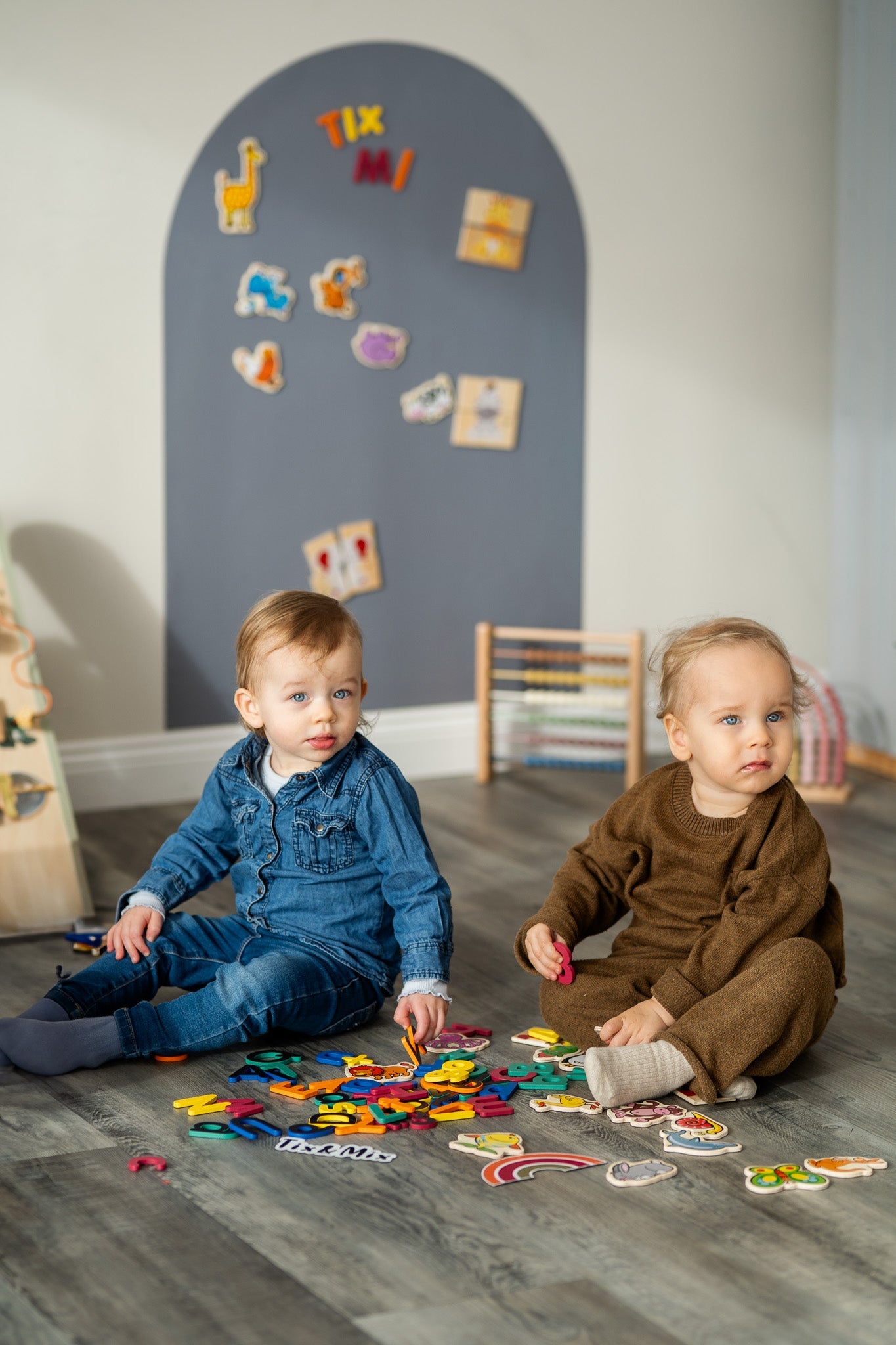 Tix&Mix - Magnetische Muursticker Grijze Olifant + 2 Krijtjes