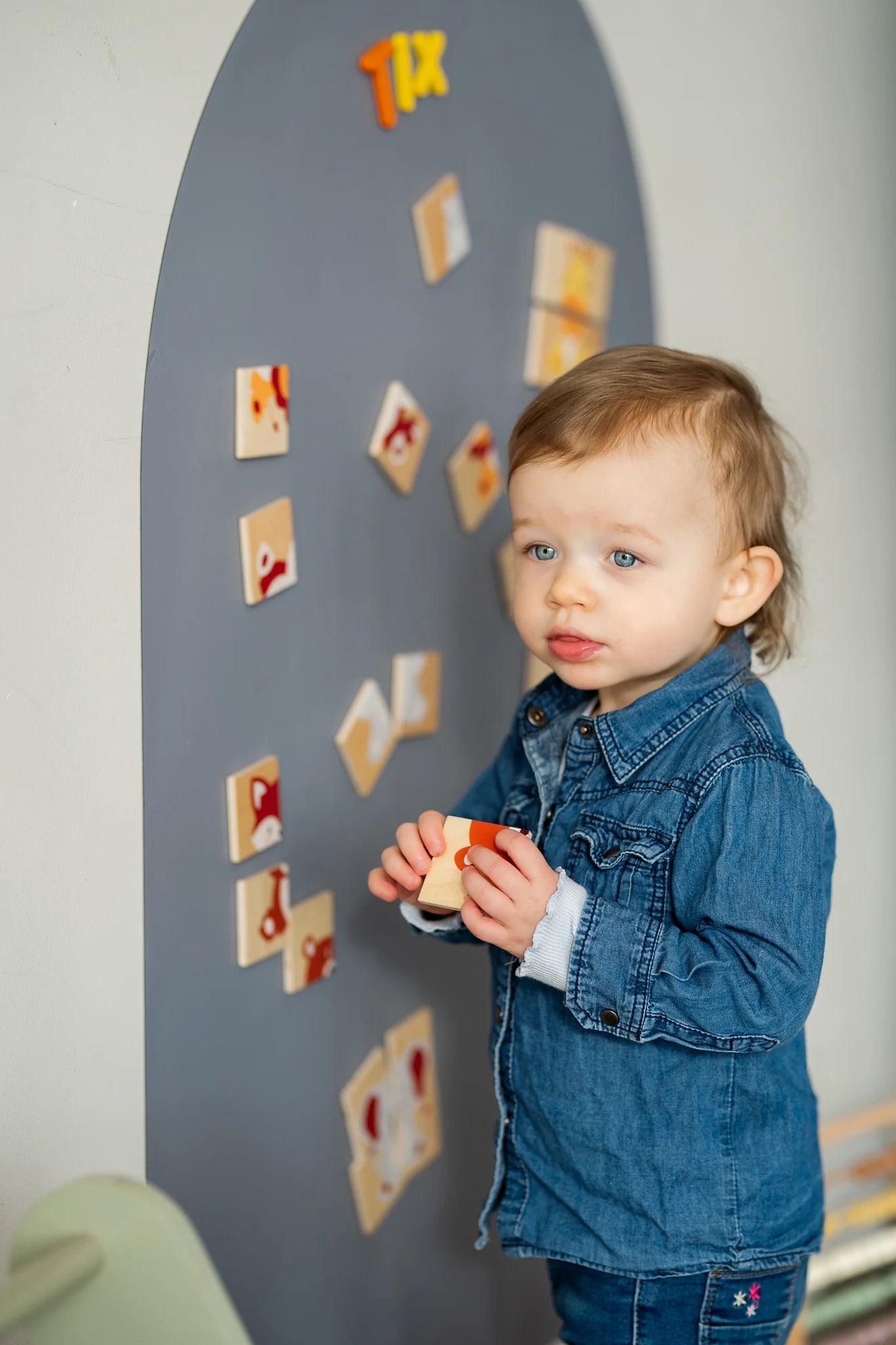 Tix&Mix - Magnetische Muursticker Grijze Olifant + 2 Krijtjes