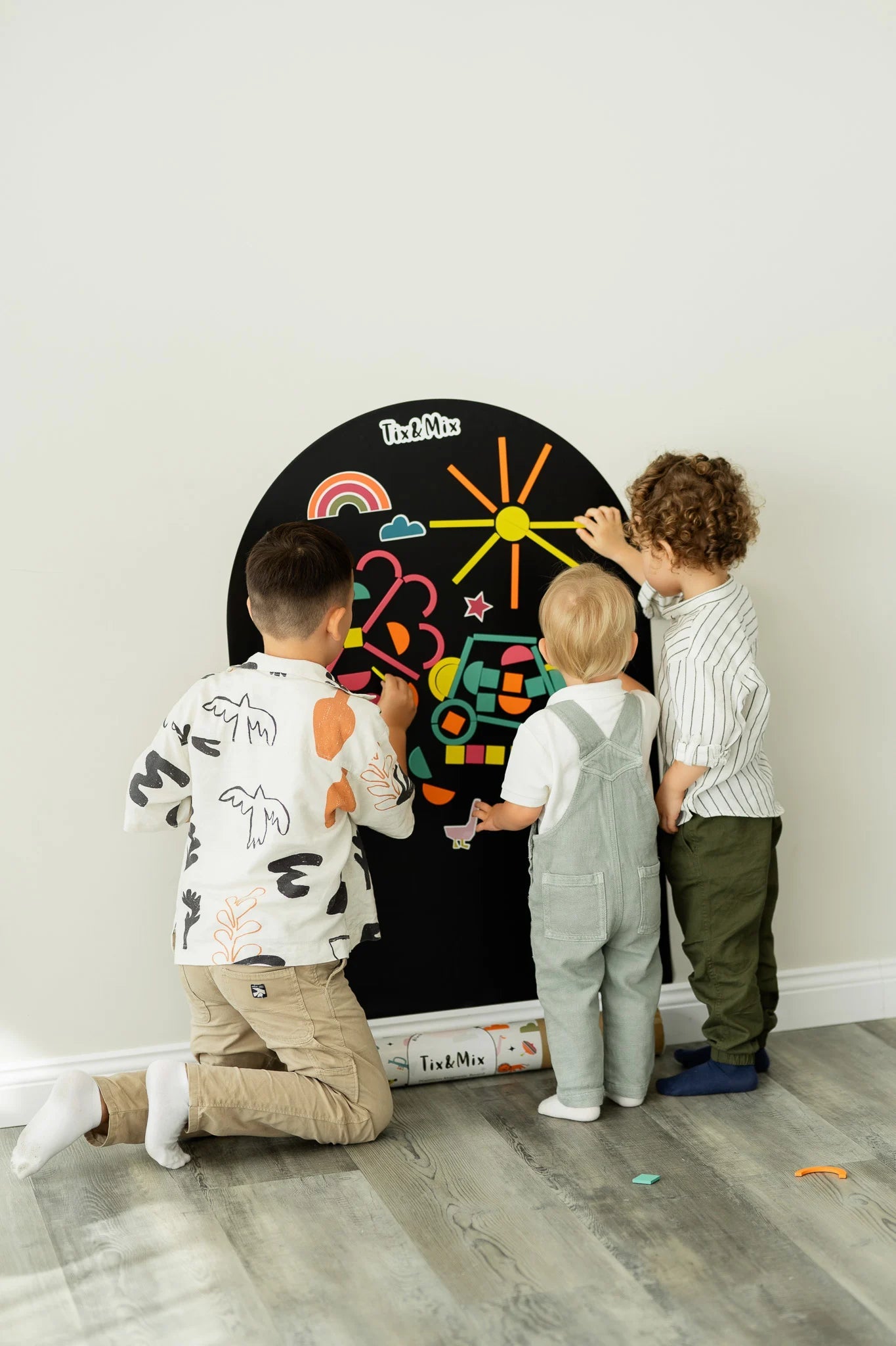 Tix&Mix - Magnetische Muursticker Zwart + 2 Krijtjes