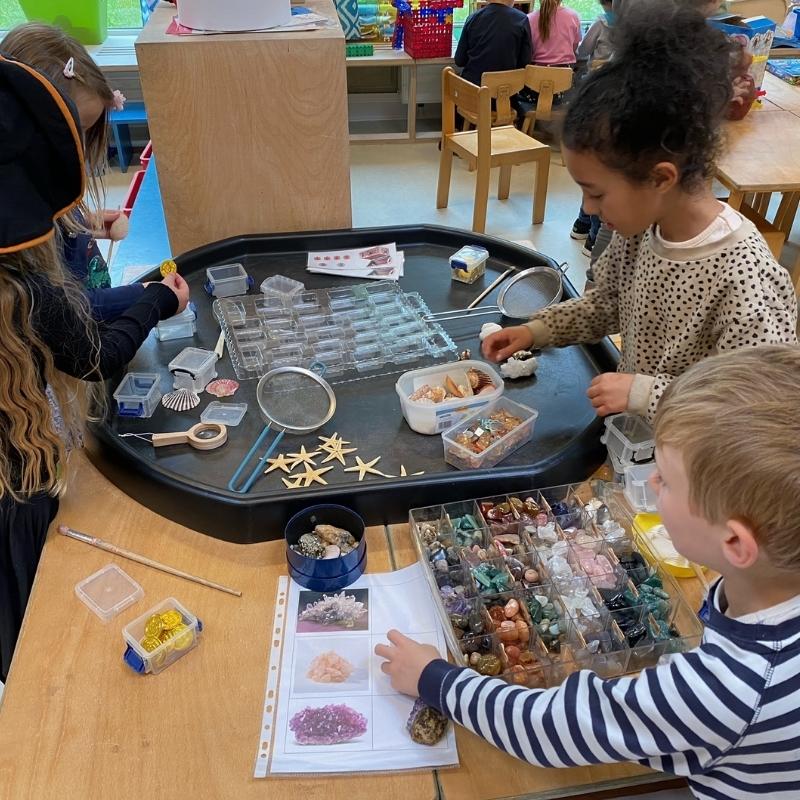 SET Tuff Tray Spot 100cm- Activiteitentafel Zwart + antraciet onderstel