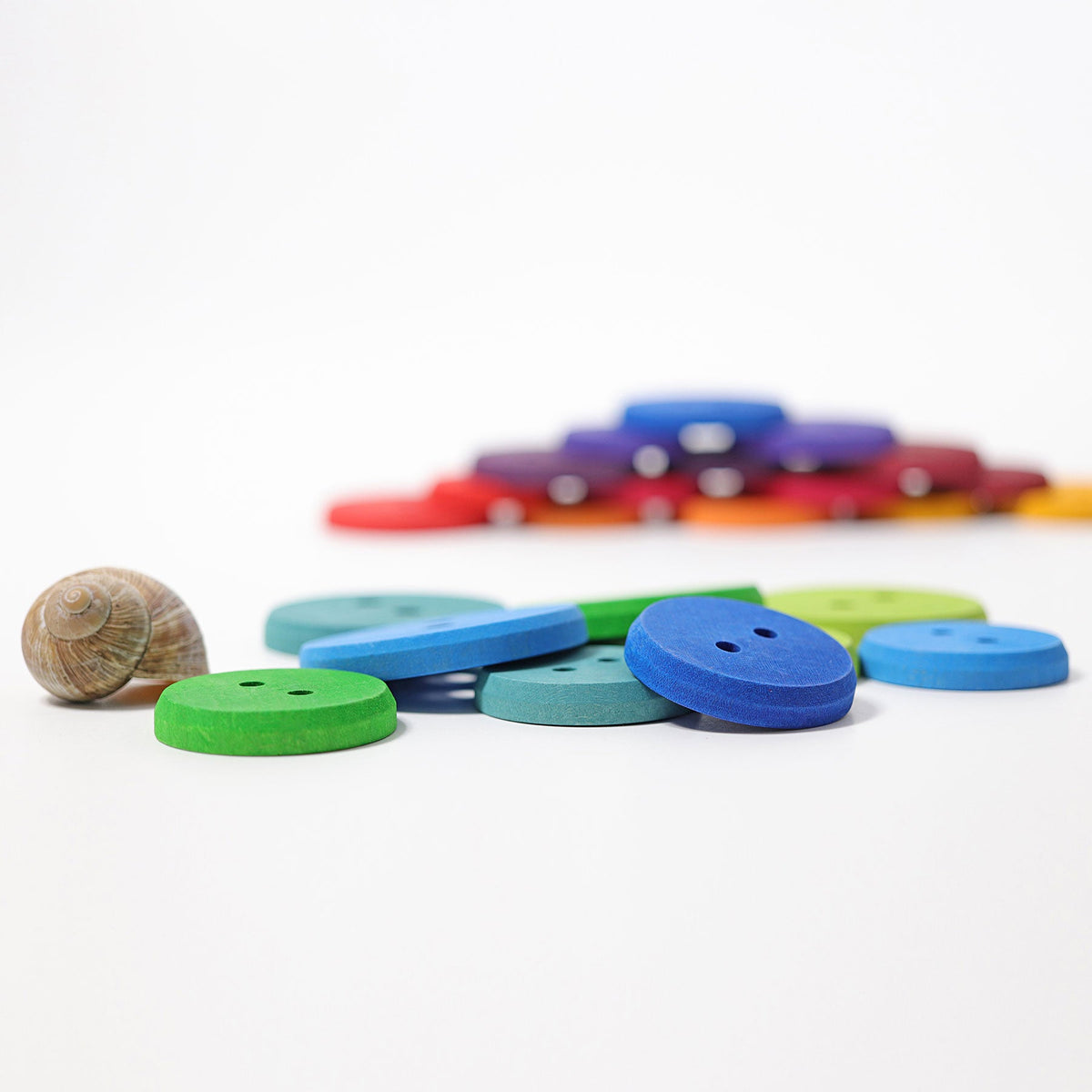 Grimm's - Houten rijgknopenset regenboog - 24 stuks