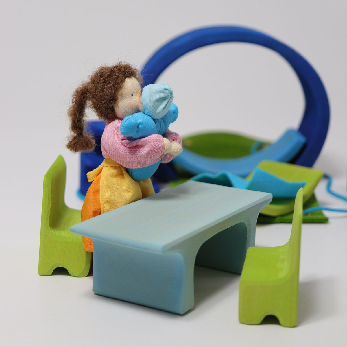 Grimm's - Blauw-groen mobiel poppenhuis to-go