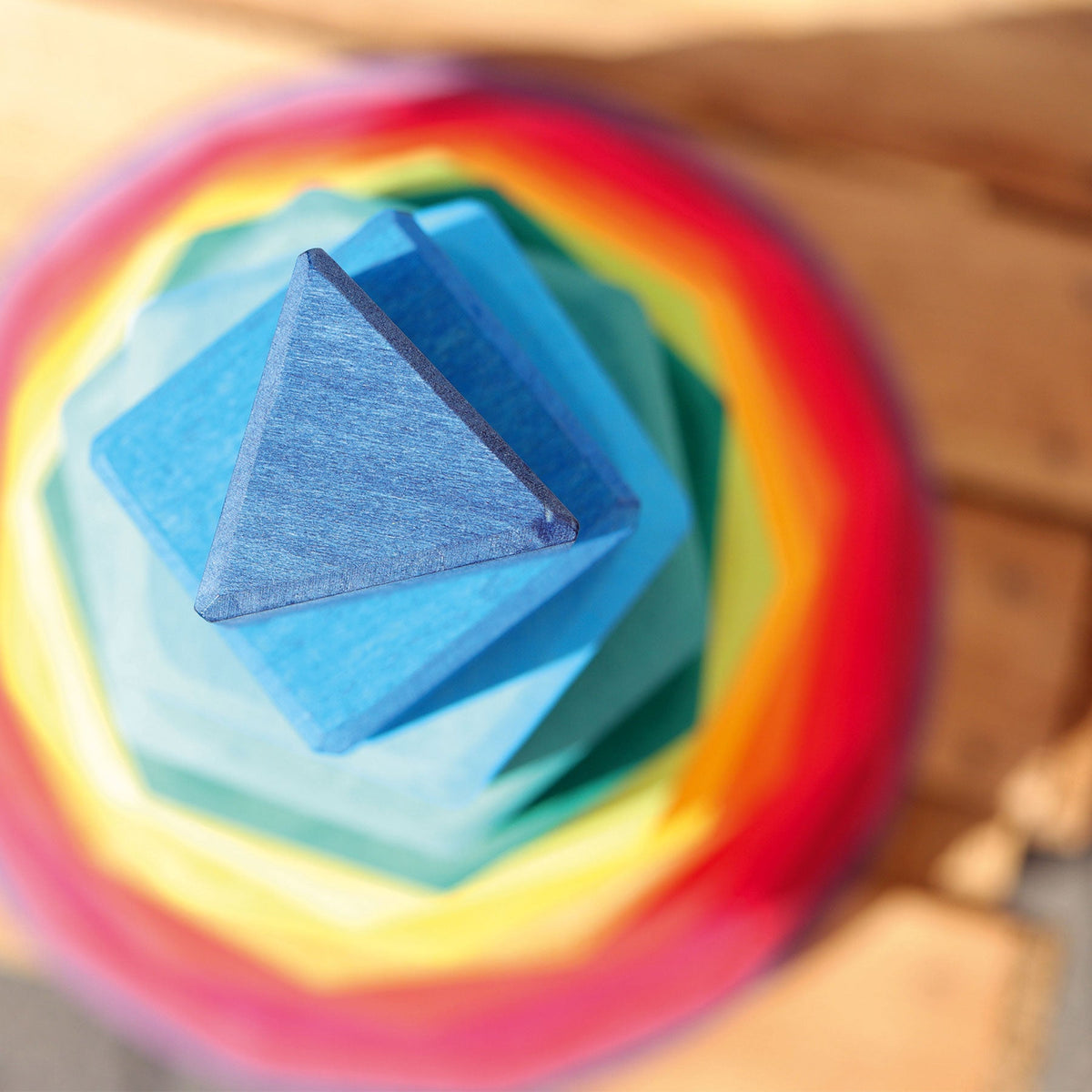 Grimm's - Reuze geometrische stapeltoren