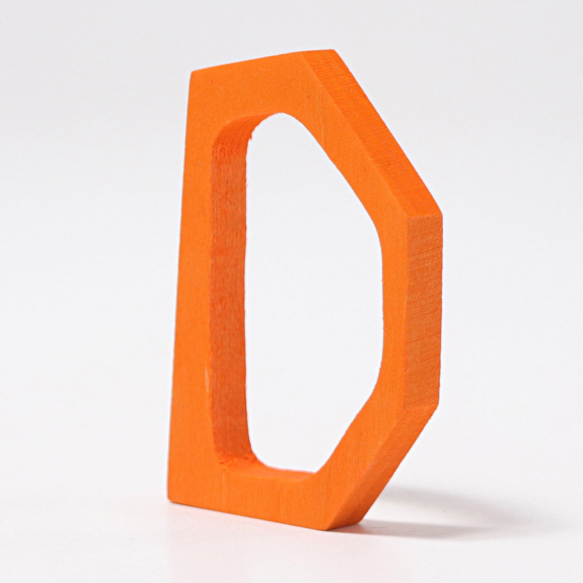 Grimm's - Houten letter D – antroposofisch gekleurd lindehout