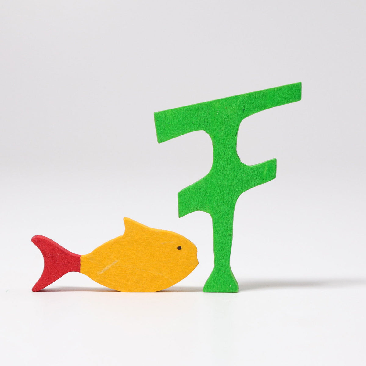 Grimm's - Houten letter F op standaard (antroposofisch gekleurd)