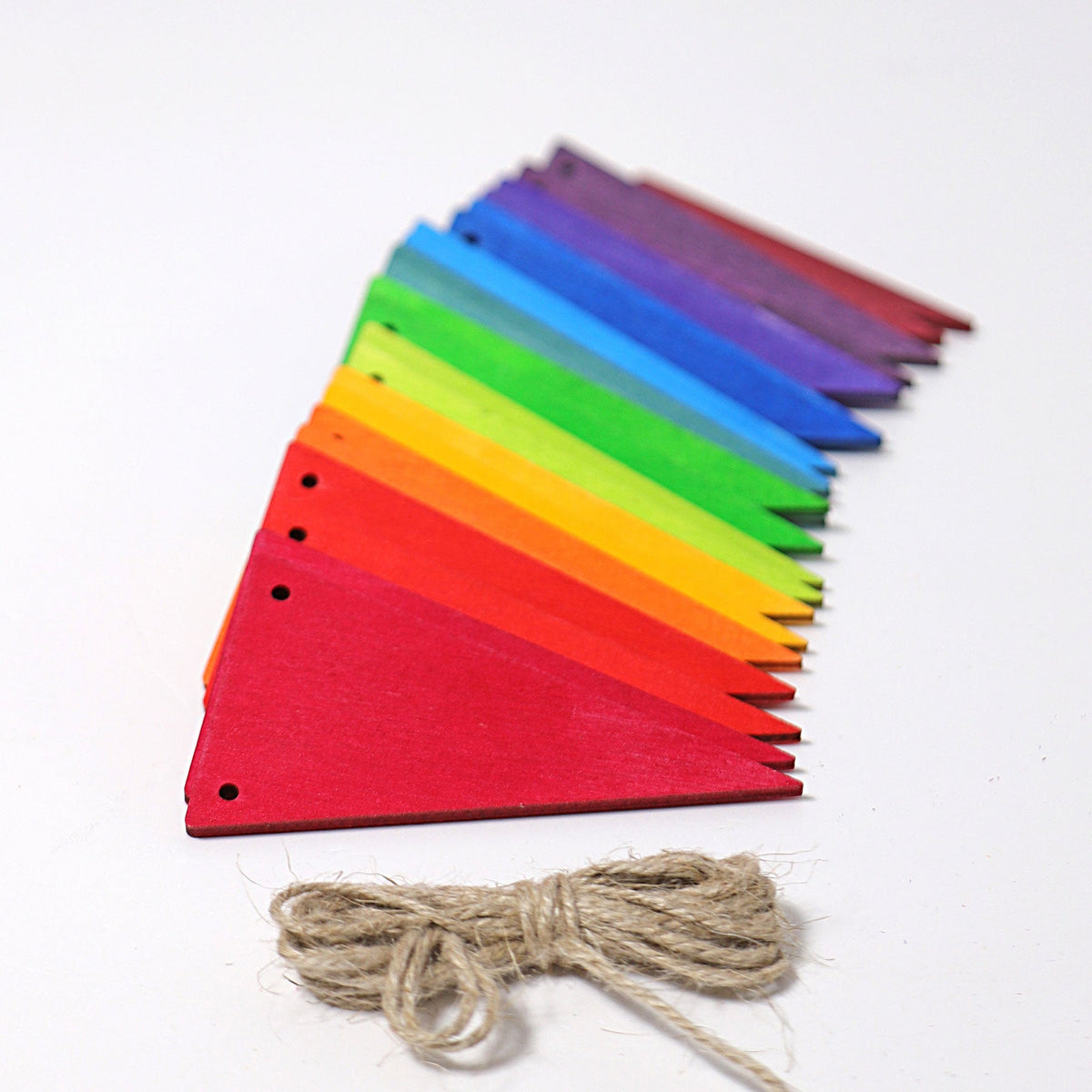 Grimm's - Vlaggenslinger regenboog om zelf te rijgen
