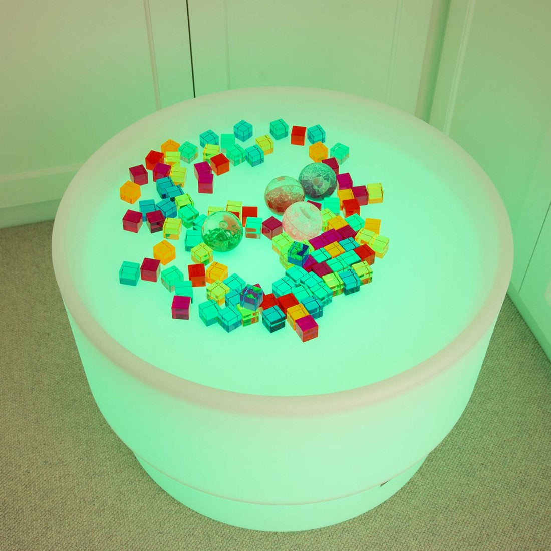 Zand- en watertafel (69cm) met verschillende kleuren licht - TickiT