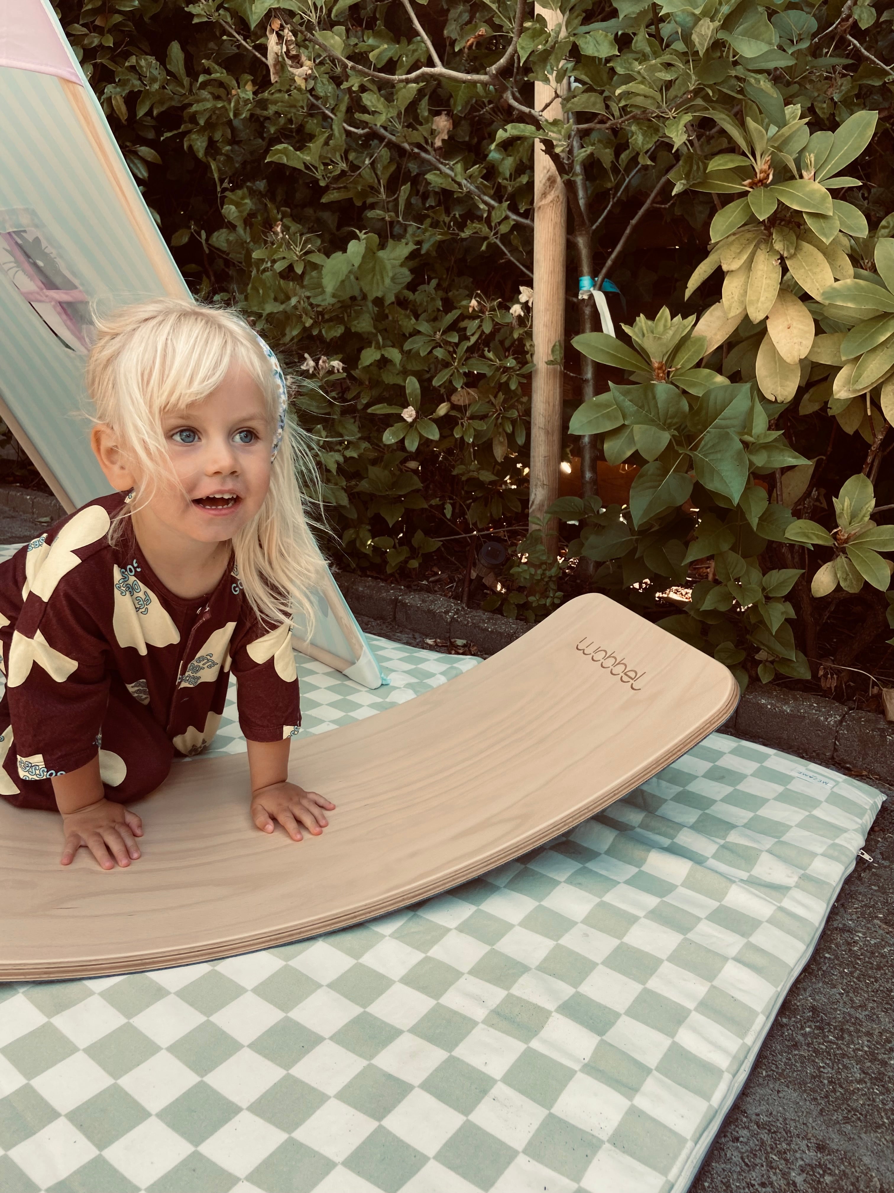 Wobbel Large - Moonstone Woolfelt