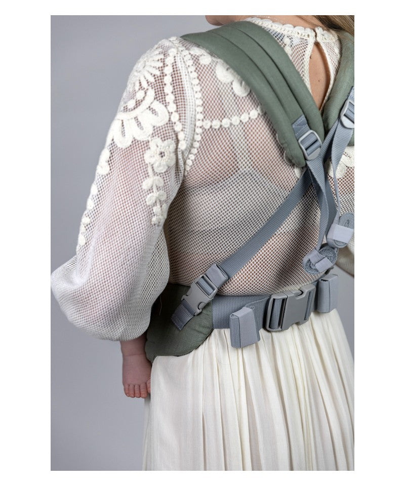 Isara - Elite Sage Green Linen - Ergonomische Draagzak