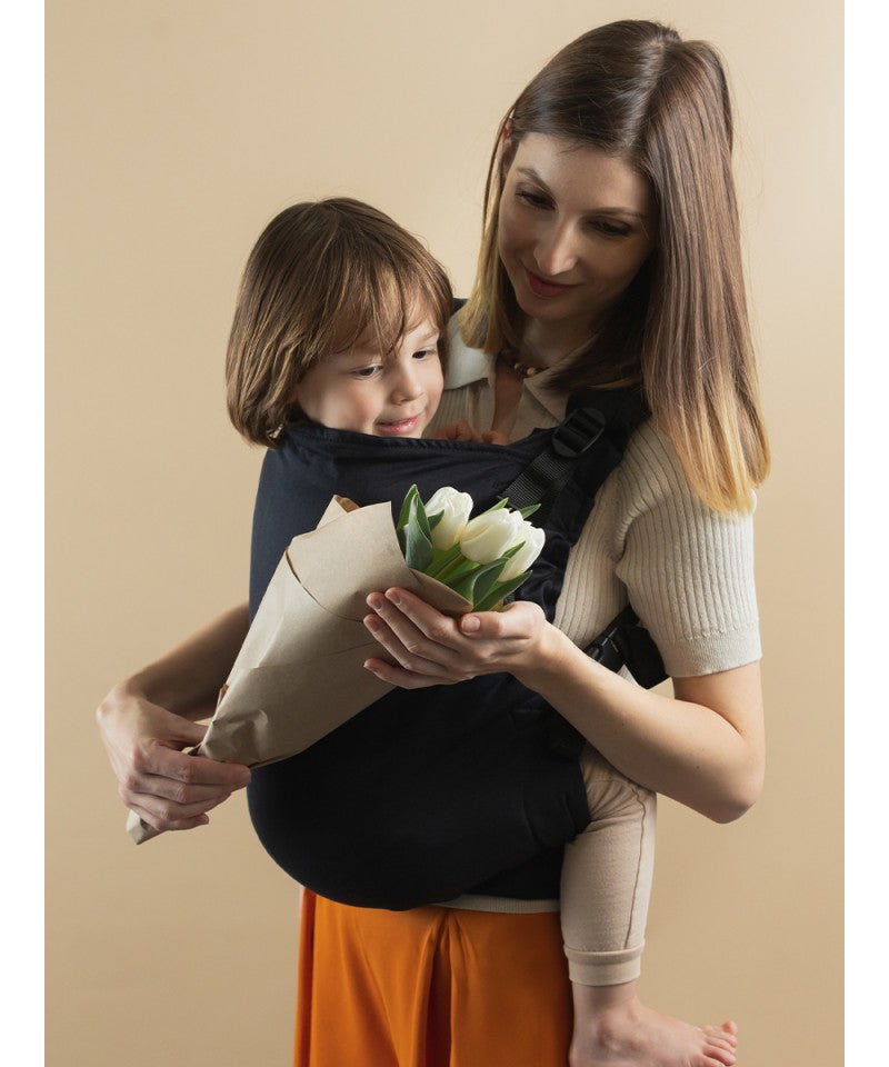 Isara - Preschooler Noire - Ergonomische Draagzak