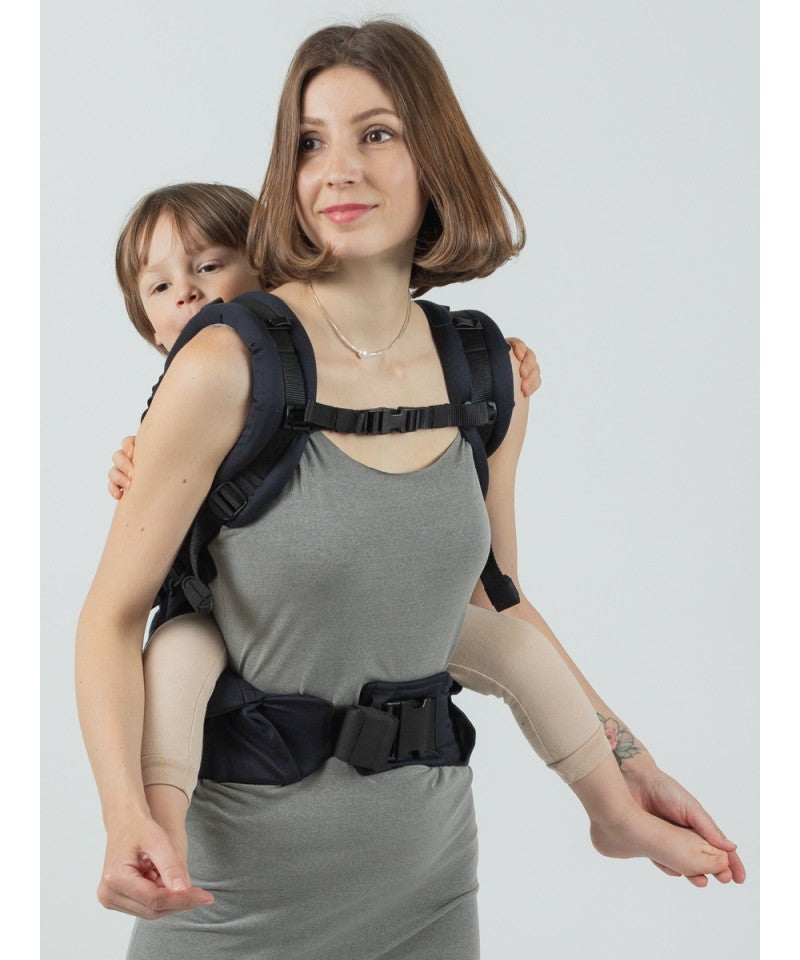 Isara Ergonomische Draagzak 'The One' Noire Black