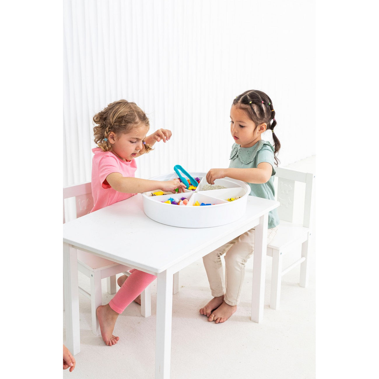 Amaya - Play Tray met licht en verstelbaar onderstel