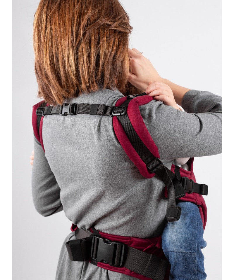 Isara - Ergonomische Draagzak 'The One' Scarlet