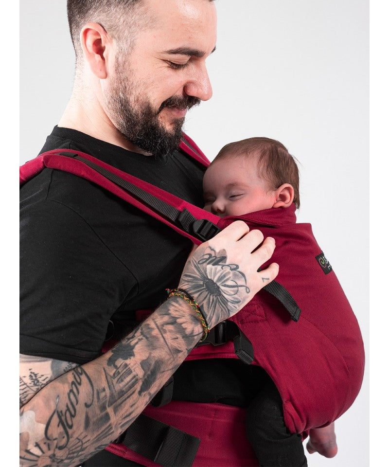 Isara - Ergonomische Draagzak 'The One' Scarlet