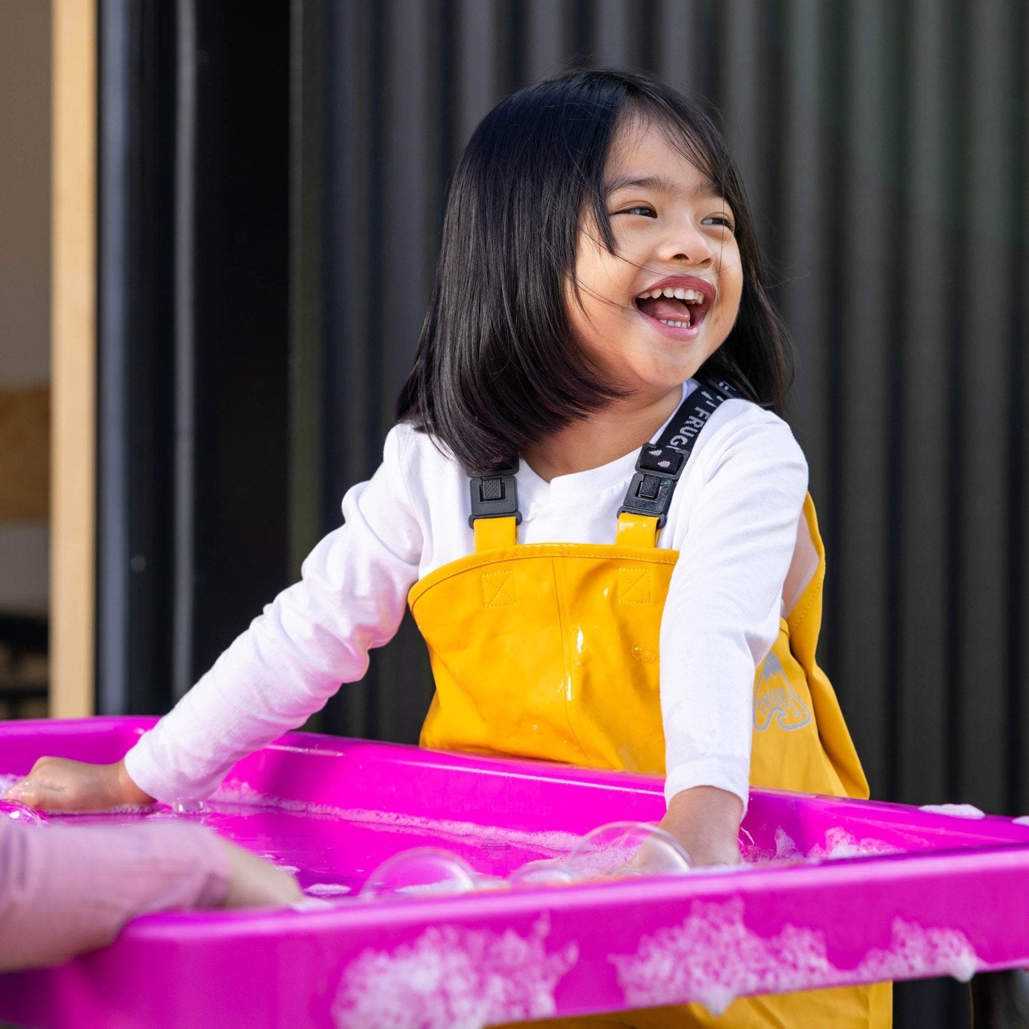 Toyrific - Playhouse PlayTray (95cm) Set - Speeltafel roze + Verstelbaar onderstel H 48-55-63cm