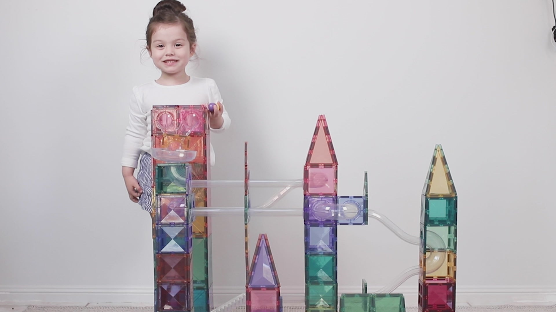 Video laden: CONNETIX - Pastel Ball Run Pack knikkerbaan 106 stuks - magnetisch constructiespeelgoed