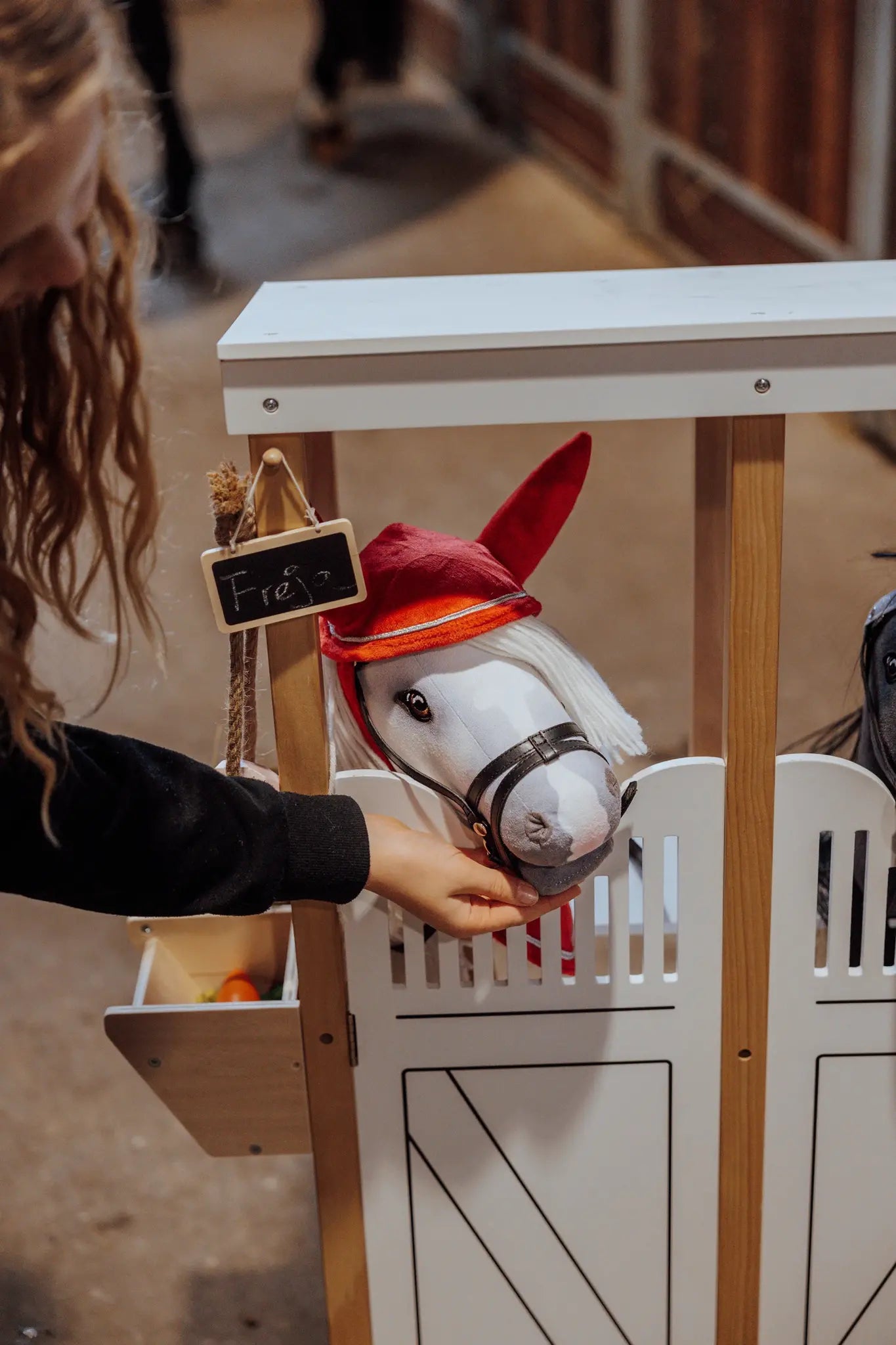 ByAstrup - Show set rood