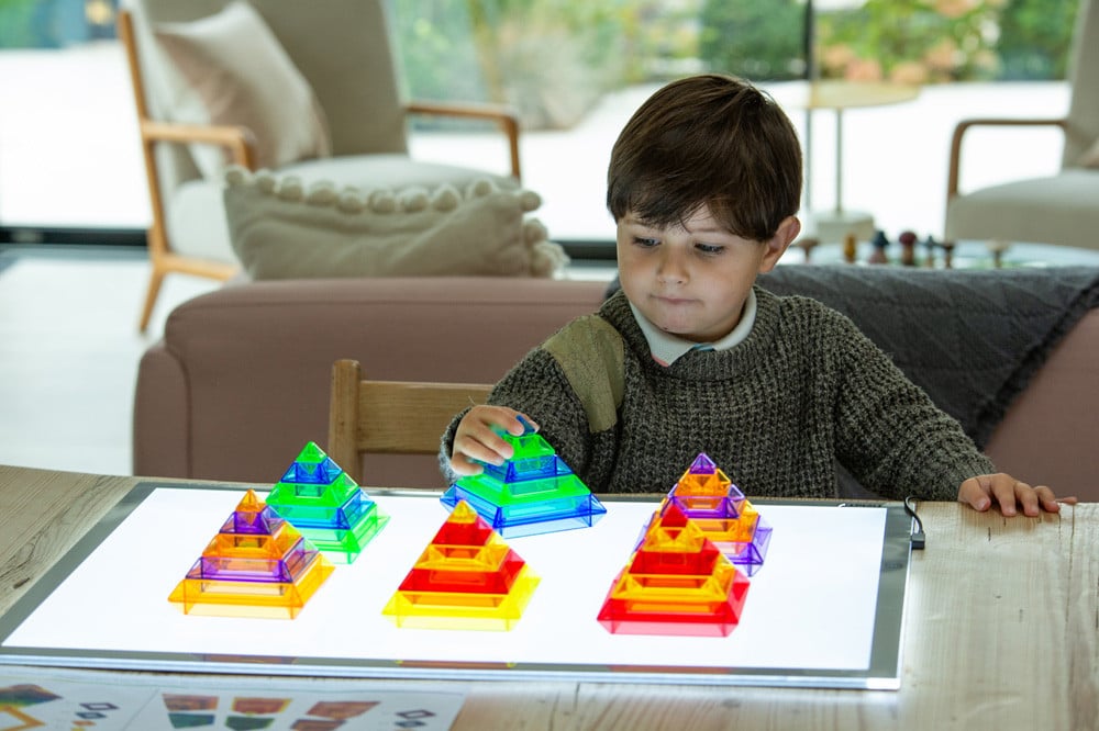 TickiT - Doorschijnende Kleurrijke Pyramide