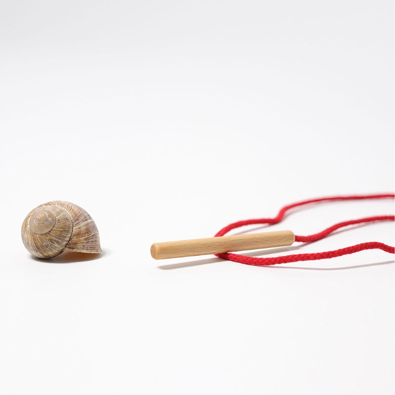 Grimm's - Houten naald met koord