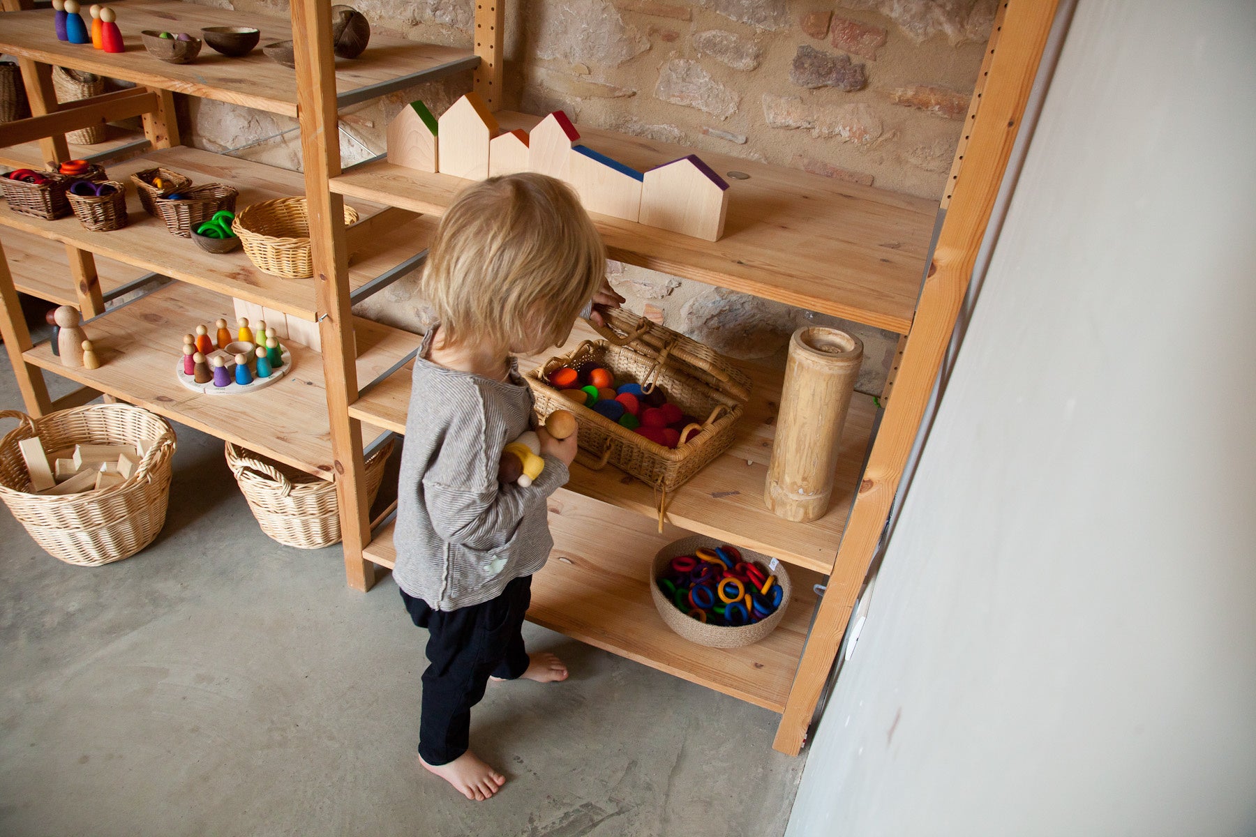 Grapat - 30-delig Houten Ronde vormen set regenboog - Grapat