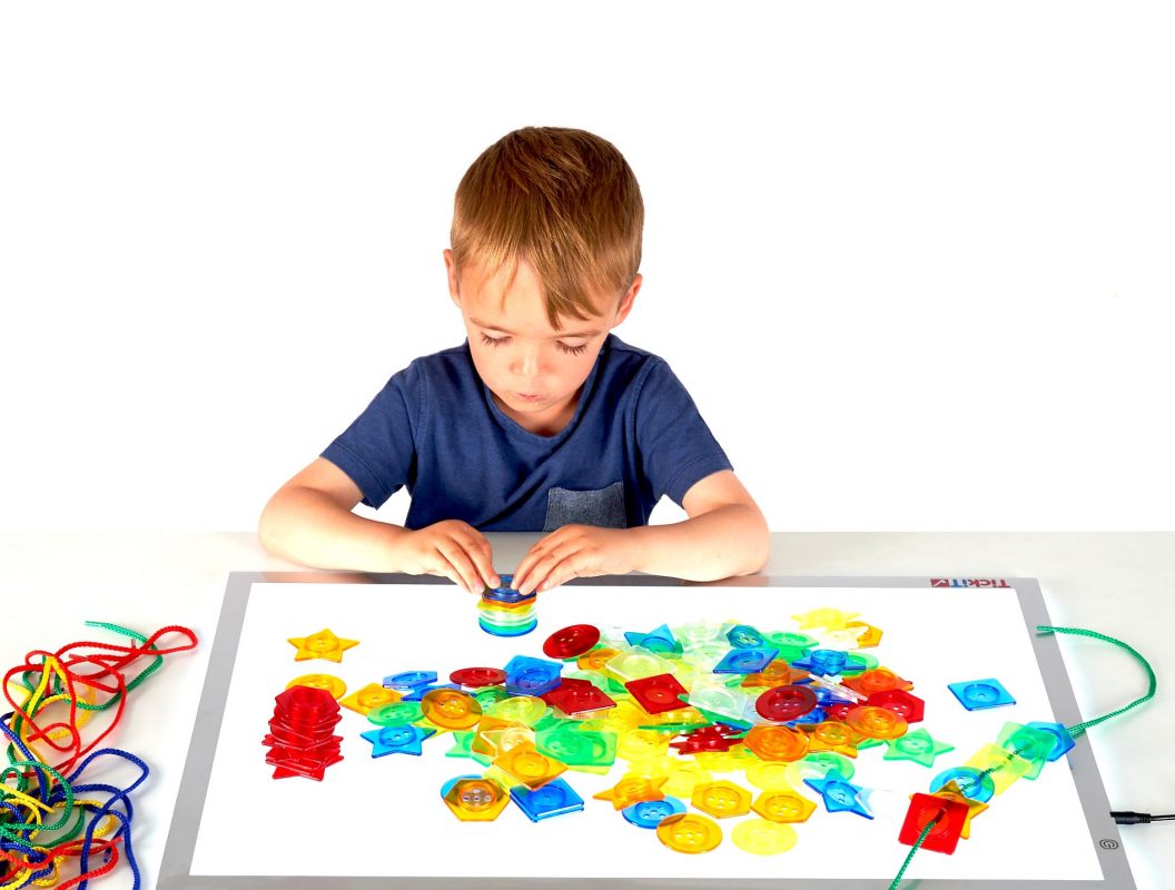 TickiT - Stapelbare Knopen (144 stuks) + 12 veters