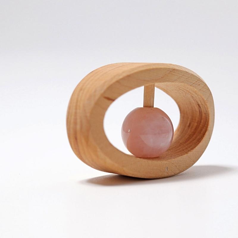 Grimm's - Houten Rammelaar Rozenkwarts