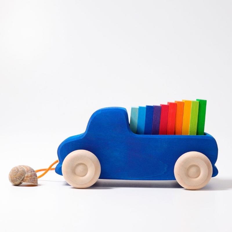 Grimm's - Houten trekauto met regenboogblokken