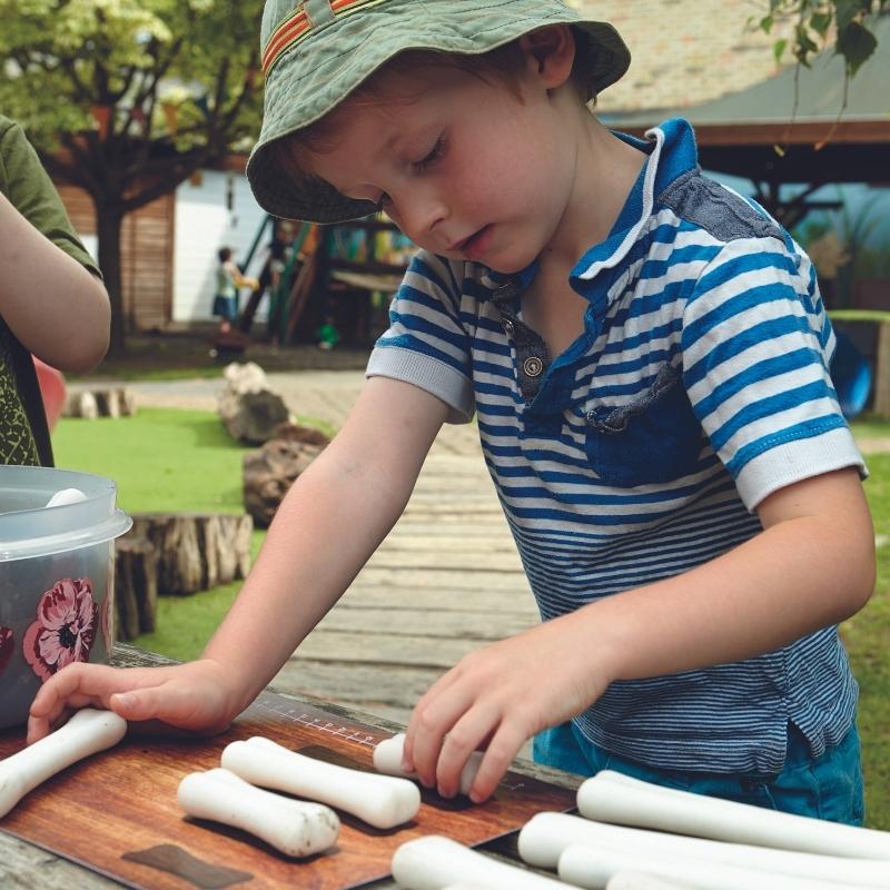 Activiteiten kaarten voor bij Dino Botten 16 stuks - Yellow Door