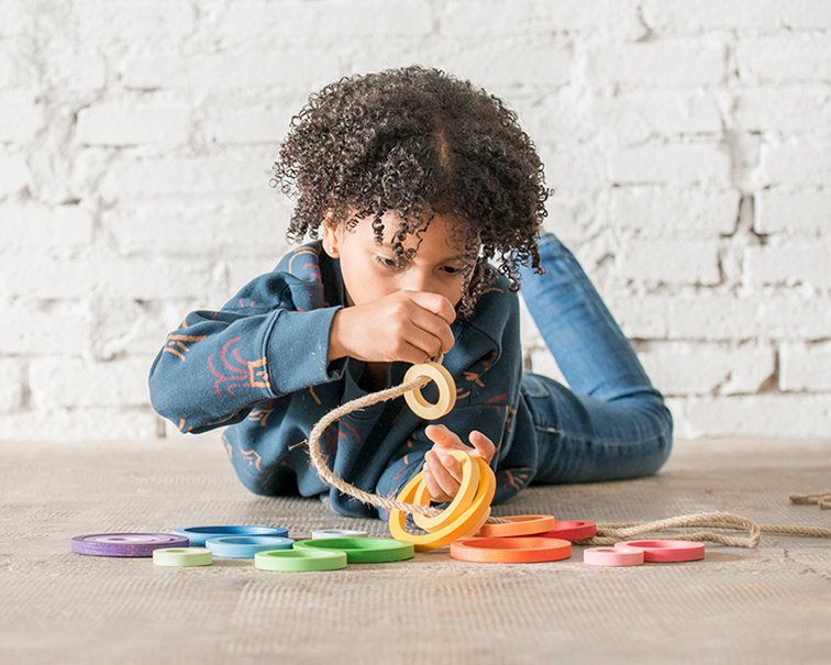 Grapat - 24 houten ringen regenboog - Grapat