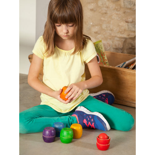 Grapat - 12 houten bakjes en 6 balletjes